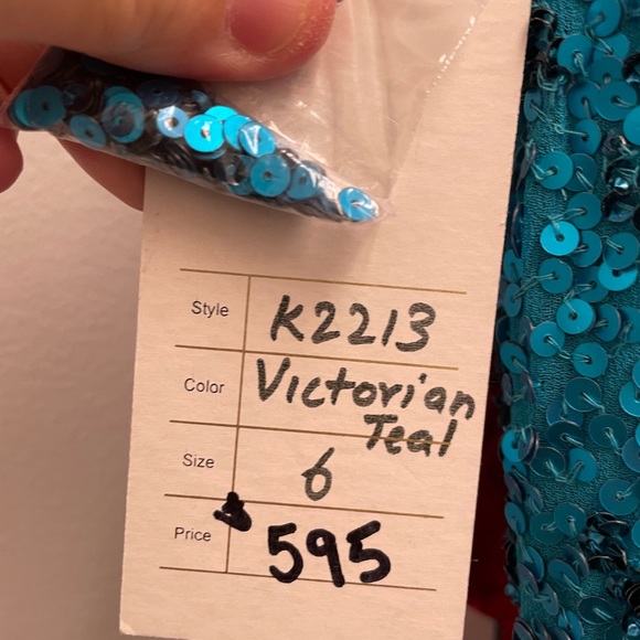 Pageant/ Prom Dress - Picture 5 of 6